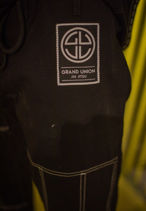 Basico Gi - Black - Free White Belt